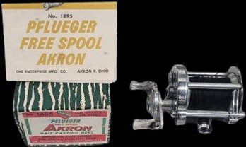 Pflueger Free Spool Akron No.1895 With Some Spare Parts. Tested.  Original Box.