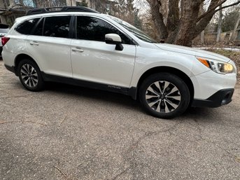 2015 SUBARU LIMITED OUTBACK, RUNS GREAT - 93k Miles. Viewing Saturday, January 20 10:30am-12pm Msg For Address