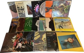 Large Collection Of Vintage Vinyl Records From The Doobie Brothers, Jethro Toll, Spyro Gyra And More (20)