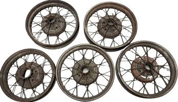 Rusted Metal  Antique Rims: 4 With 22 D & 1 With 20 D