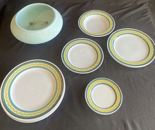 Arabia Of Finland Crown Band Yellow And Blue 4 Dinner Plates10 1/4(1 Chipped), 2 Dinner Plates 9 1/4