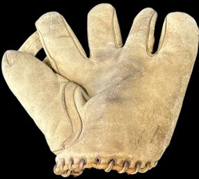 Tan Baseball Glove - 11'H