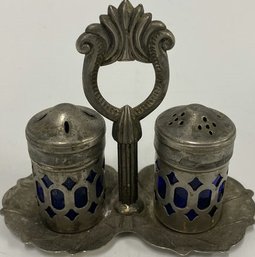 Silver-plated Salt And Pepper Shaker Set - 3 1/2' Tall