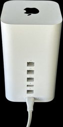 Apple AirPort Extreme Model A1521 (1 Of 2)