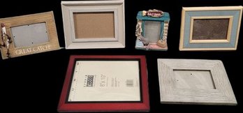 Picture Frames Of Various Sizes And Styles