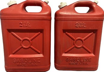 Matching 2.5Gal Plastic Gasoline Cans (9x14x5.25)
