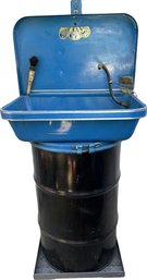 Carolina Tool Washing Station With Pump, Drip Barrel And Wheel Cart. Barrel Contains Liquid (60x24x21)