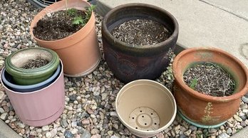 Outdoor Pots And Lawn Decor (Largest Pot 17.5x15x17.5)