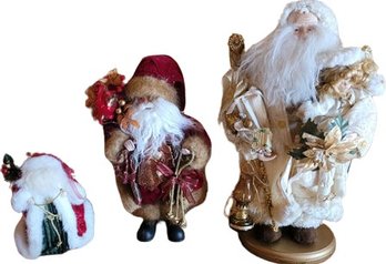 Santa Statues - 8' 14' And 18'