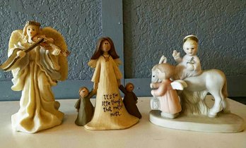 Three Small Angel Figurines One Says 'it's The Little Things' 4in