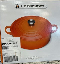 Le Cruset Enameled Cast Iron Dutch Oven 6.2 L. Appears To Be Unused.