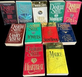 11 Danielle Steel Books