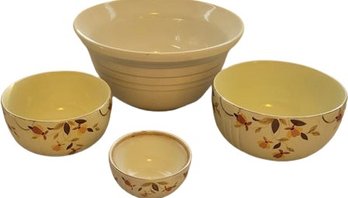 Collection Of Halls Superior Quality Kitchenware And Roseville Ohio.