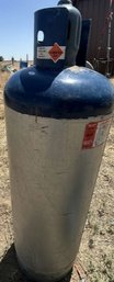 Liquid Petroleum Gas Tank With Cap (the Tank May Have Substance Inside, Unknown)