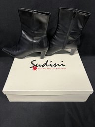 Sudini Size 8M Womens Short Heeled Boot