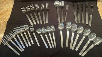 Silver Tone Flatware: Variety Of Quantities Of Each Utensil.