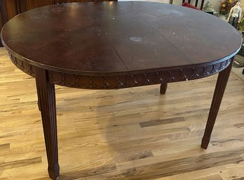 Dining Room Table With Extra Leaf 54' Long Leaf Adds 13'  42'Wide X  30' Tall