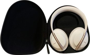 Bose Headphones With Carrying Case (No Charging Cord)