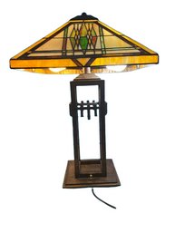 Stained Glass Desk Lamp (7.5x7.5 Inch Base) (14x14 Inch Shade) (22 Inches Tall)