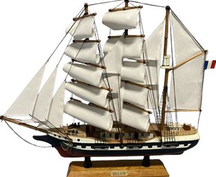 Model Sail Boat Belem (17.25x20x4)