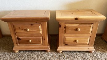 (2pcs) Broyhill Wooden Nightstands (26Lx17Wx24H)