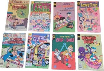 Vintage Comics . Little Archie , Looney Tunes, Pebbles And Bamm-Bamm, Flistones.