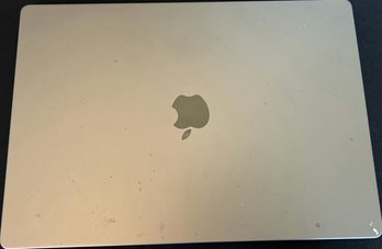 MacBook Pro Model A2485
