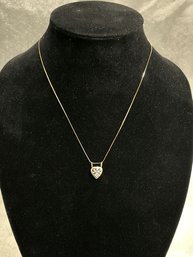 14K Gold Necklace With Heart Pendant