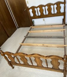 Wooden Head & Footboard With Metal Frame- 86Lx60Wx40.5T