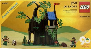 LEGO 40567 Forest Hideout Castle System- New In Box, 258 Pcs