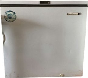 Kelvinator Chest Freezer For Sale Shows Wear With Dent. 35 W