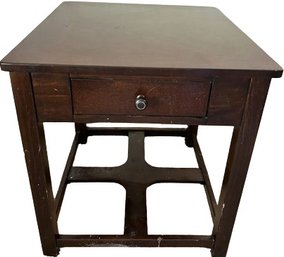 Dark Wooden End/Side Table (22x24x22)