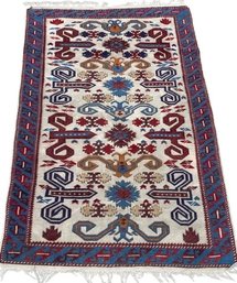 Area Rug (65x40)