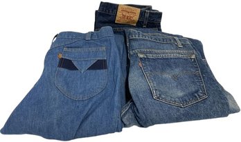 Three Pair Of Classic Levi Mens Jeans, 2 Pants Are Size 34 And Other Pants Is 40