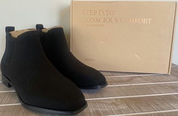 NIB Vivaia Womens Black Ankle Boots. Made With Recycled Materials. Size 41 (US Size8)