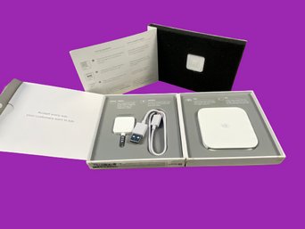 Square Reader For On The Go Debit/ Credit Transactions Comes With Chip Reader And 2 Magstripe Readers