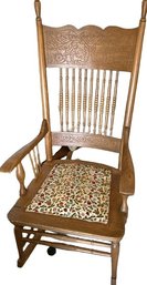 Spindle Back Wooden Rocking Chair- 23Wx33D42T
