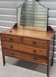 Vintage Vanity 42'Wx19'Dx36'H.  Wheel Needs To Be Reattached. Mirror (25'x28') Doesn't Attach.