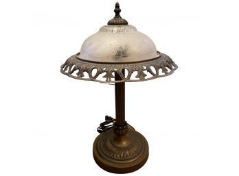 Beautiful Antique Table Lamp With Two Bulbs. Stands 19 Inches