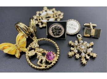 Miscellaneous Vintage Jewelry: Cufflinks, Pendants, And Pins