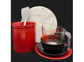 Kitchen Bundle! ANCHOR Measuring Cup, Plus Nice Black And White Dishes