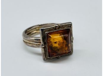 Gorgeous Ring With Yellow/orange Colored Gem