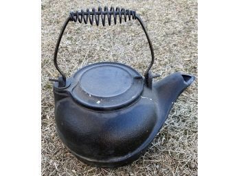 Cast Iron Kettle With Handle