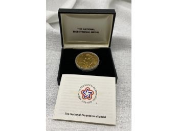 The National Bicentennial Medal In Hard Case. 1776-1976 American Revolution