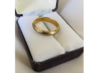 Two Toned 14K Gold Mens Wedding Band / Ring With Box