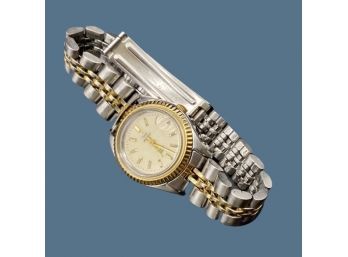 Beautiful Timex Indiglo Wrist Watch With Classic Band