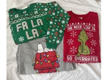 Holiday Sweaters! Light Up FaLaLa, Snoopy, And The Grinch. Size M