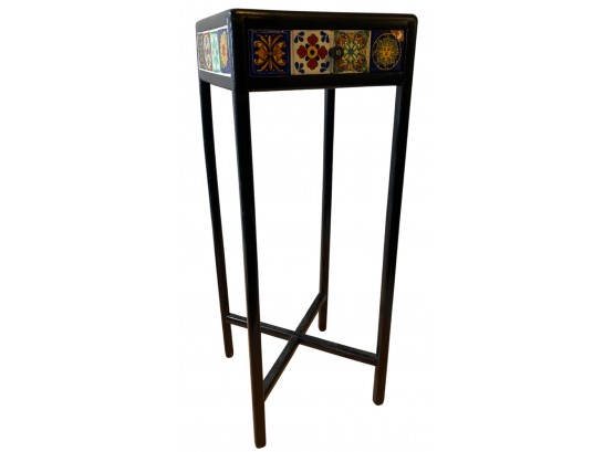 Cute Accent Table With Single Drawer
