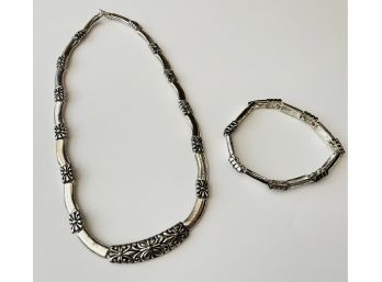 STUNNING Metal Necklace With Matching Bracelet. Lovely Floral Patterns!
