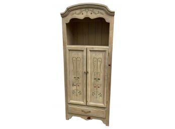 Beautiful Country Chic Hutch With Green Accents